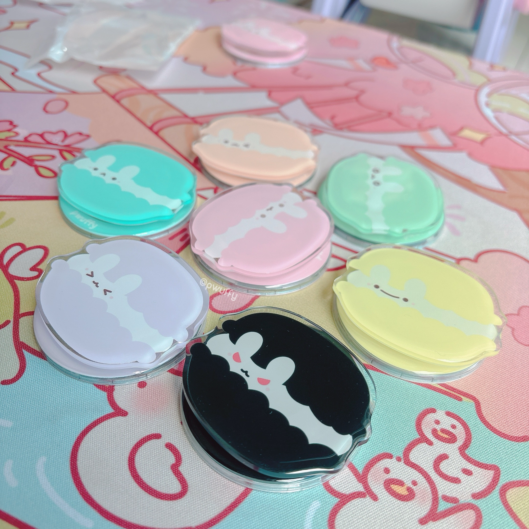 Macabun Magnetic Phone Grips